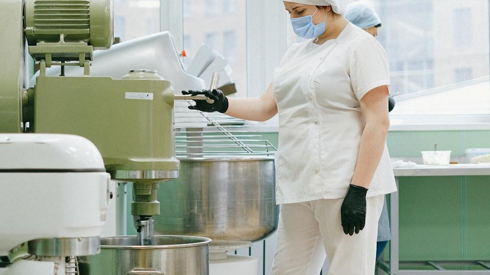 Why It Matters: The Difference Between Planetary and Spiral Mixers