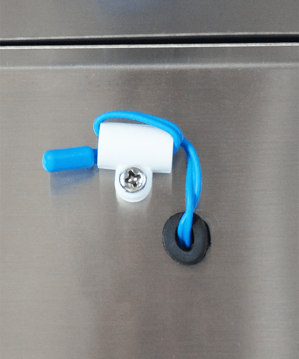 Stainless steel Combisteel blast chiller with right-hinged door and guide pairs. view 3