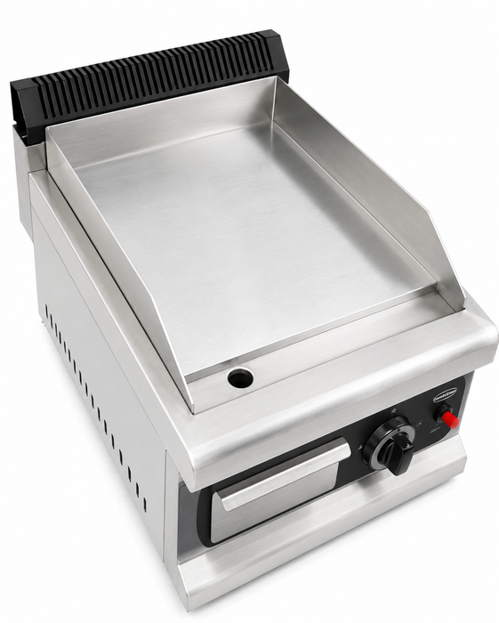 Stainless steel gas griddle with chrome cooking surface and control knob view 4