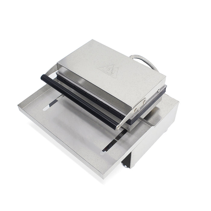 Combisteel stainless steel tabletop waffle iron with cast aluminium plate view 5