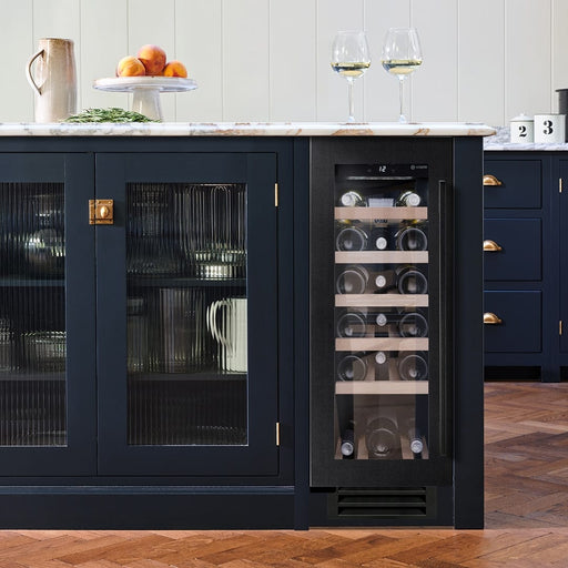 Caple Wi3125BS wine cooler front view