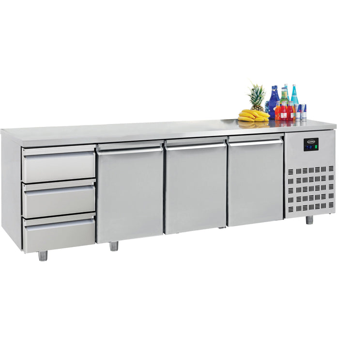 700 REFRIGERATED COUNTER 3 DOORS 3 DRAWERS