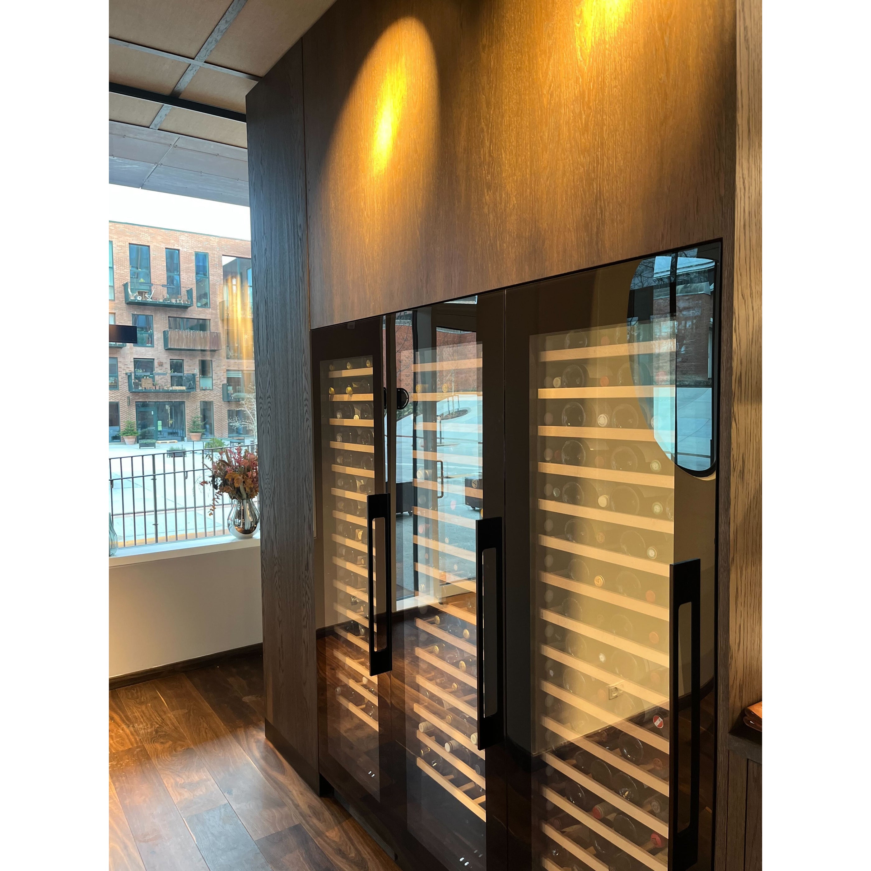 Pevino Built in & Freestanding Wine Cooler Majestic 159 bottles - 1 zo ...